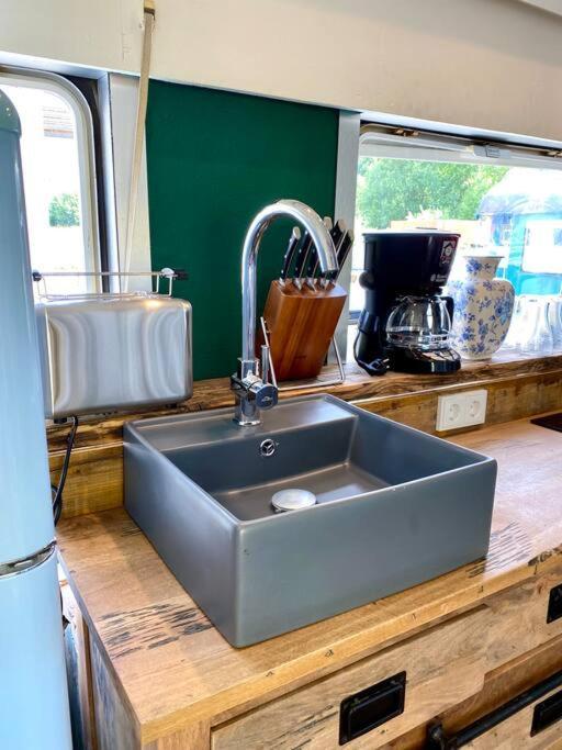 Gleis 1, Eisenbahn Waggon Mit Whirlpool Und Ofen Villa Dahlem  ภายนอก รูปภาพ
