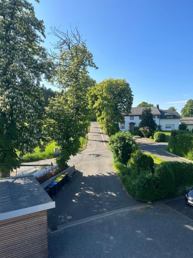 Gleis 1, Eisenbahn Waggon Mit Whirlpool Und Ofen Villa Dahlem  ภายนอก รูปภาพ